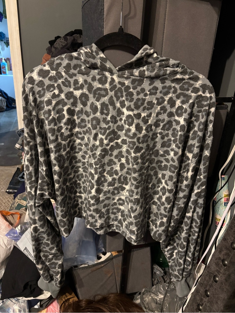 Zenana Outfitters Black & Gray Leopard Hooded Cropped Top Large